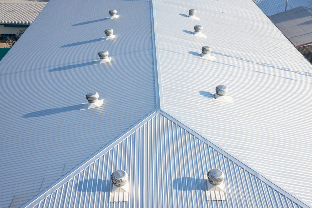 metal sheet roofing on commercial construction