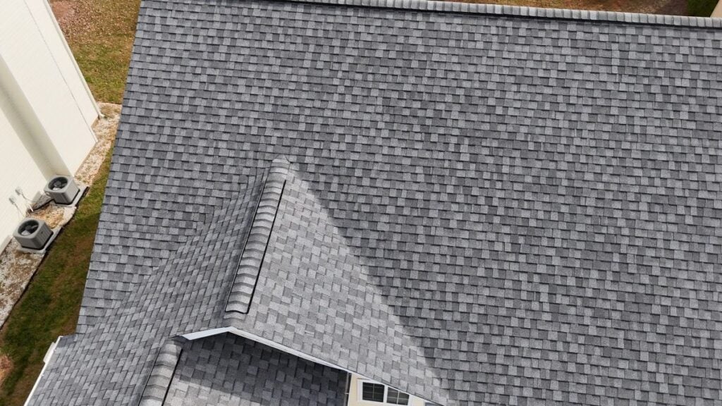 A grey asphalt shingle roof